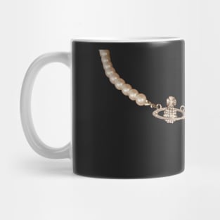 collar de perlas de vivianne Mug